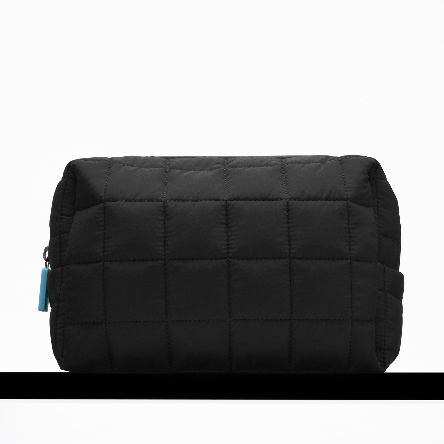 the-inkey-list-washbag-j4 washbag-hydration-04.jpg
